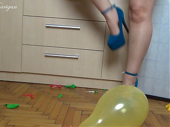 Morrigan Havoc Popping Balloons with Heels 2014